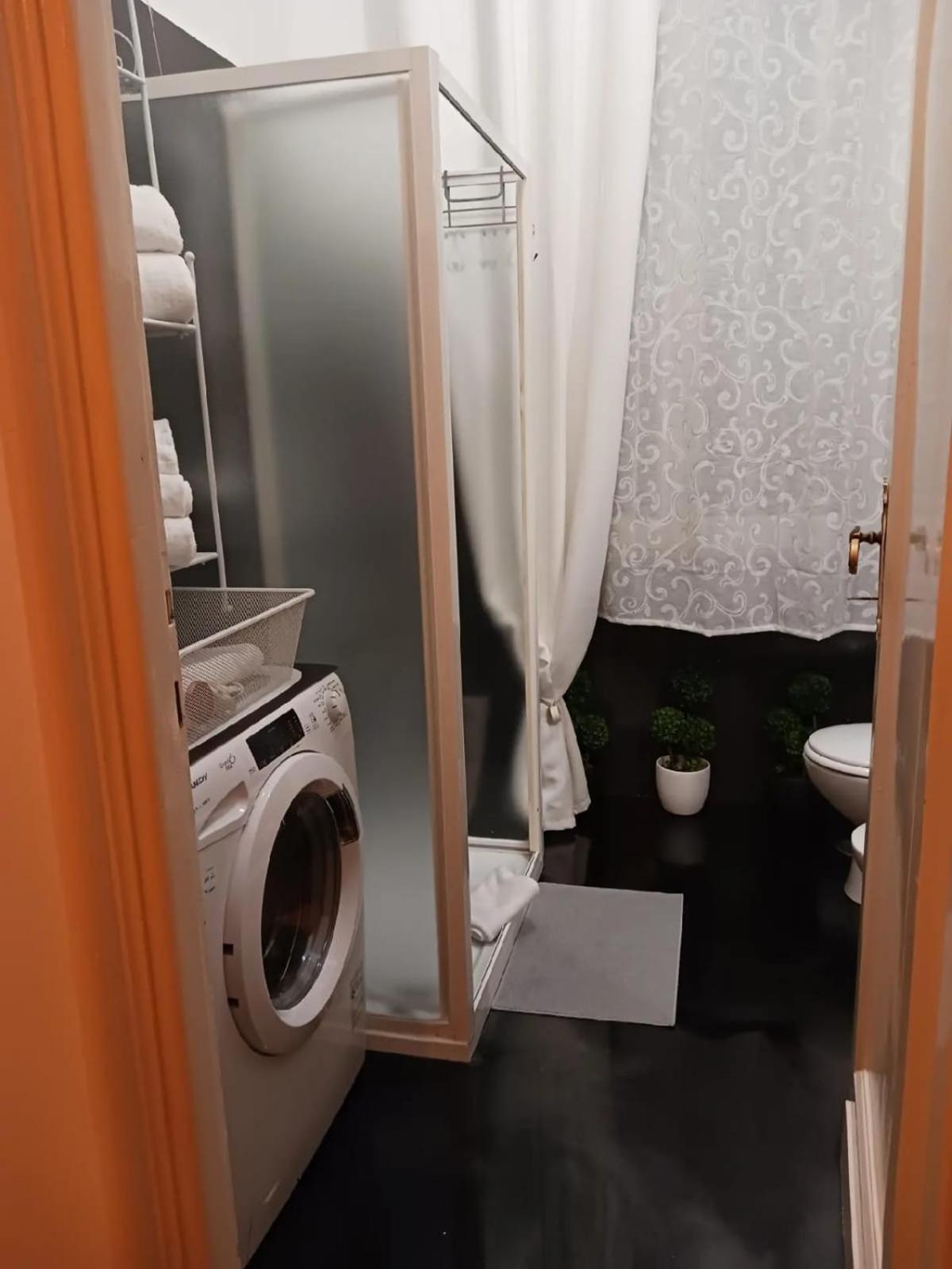 Appartamento Accogliente Esquilino-Monti Roma Ngoại thất bức ảnh